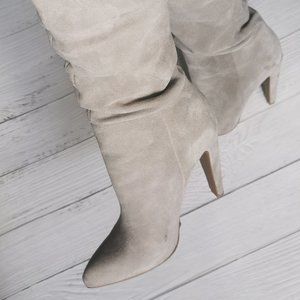 Steve Madden CARRIE Scrunched Suede Boot | 6.5